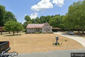 105 Ravenhill Dr, Rockingham, NC 28379