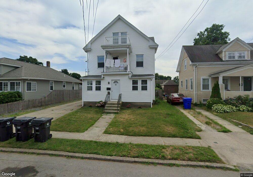 111 Crescent Rd, Pawtucket, RI 02861 - photo 1