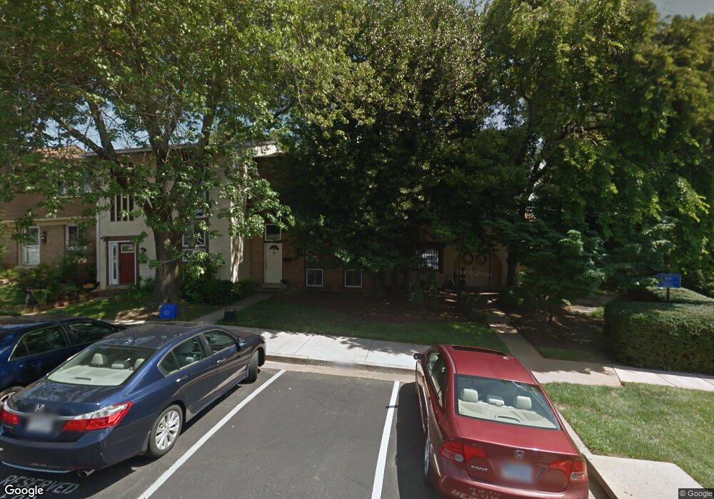 9506 Miranda Ct, Fairfax, VA 22031 - photo 1