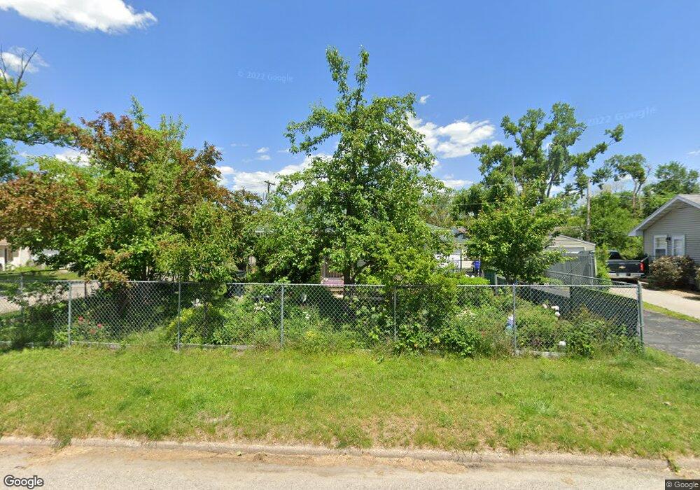 1100 38th St SE, Cedar Rapids, IA 52403 - photo 1