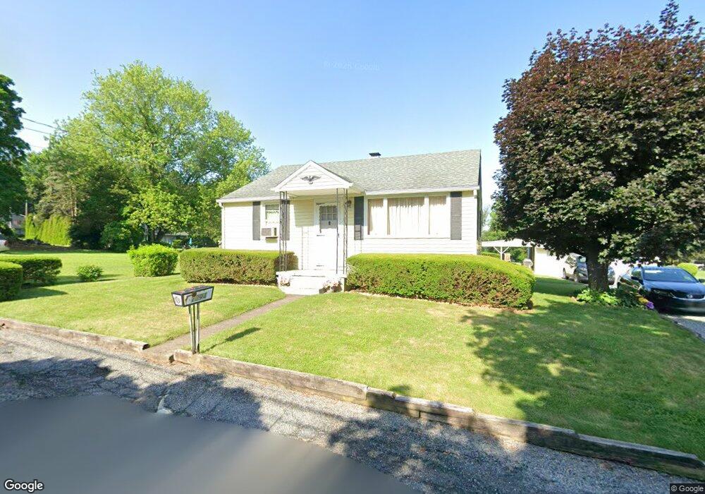 7294 Overlook Dr, Coopersburg, PA 18036 - photo 1