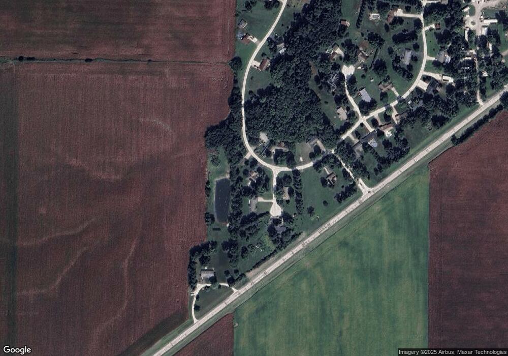 107 W Point Dr, Jacksonville, IL 62650 - photo 1