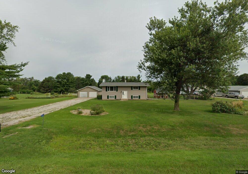 3915 Vern Acres Dr, Center Point, IA 52213 - photo 1