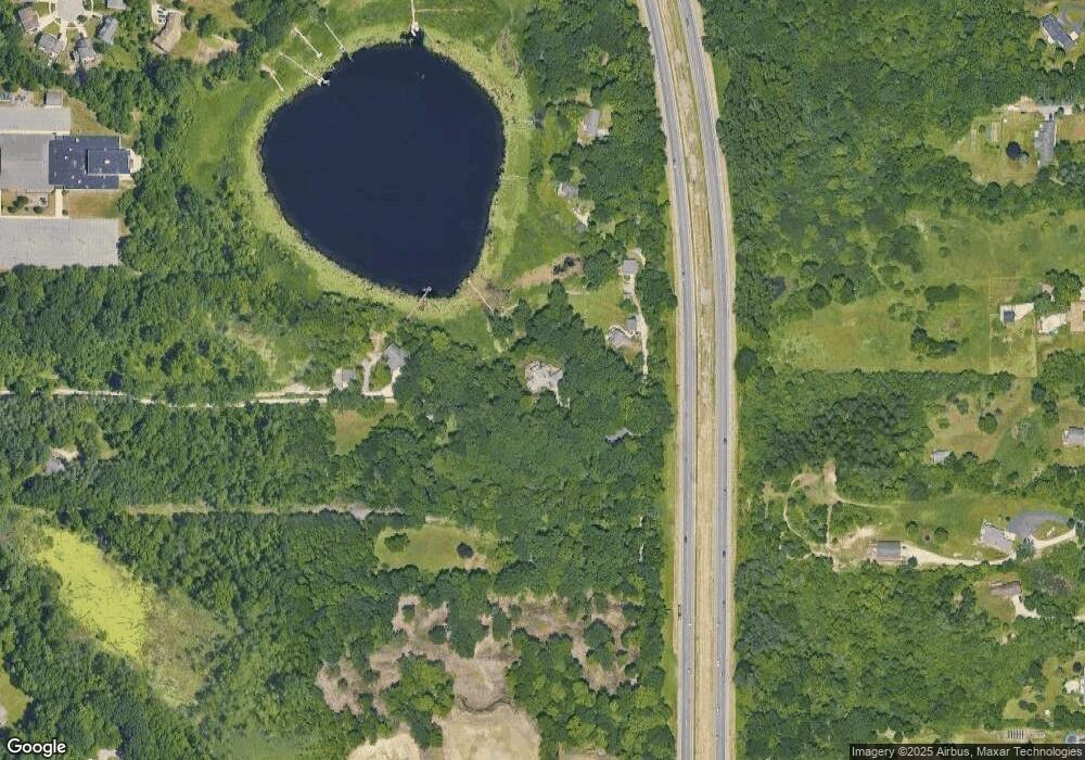 2266 Dean Lake Ave NE, Grand Rapids, MI 49505 - photo 1