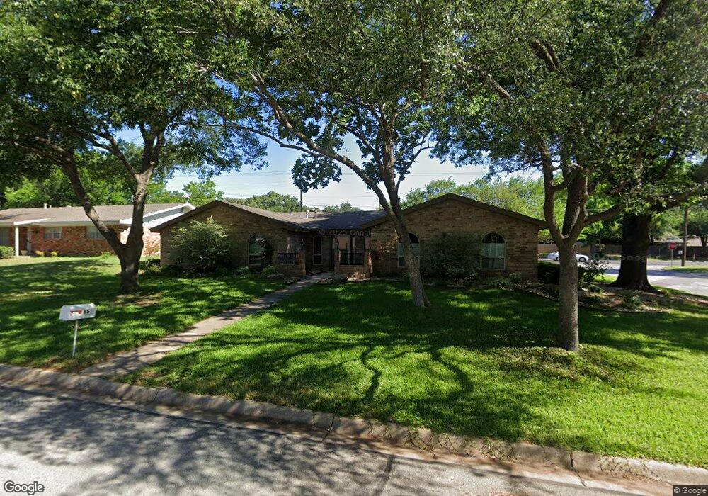 65 Devonshire Dr, Bedford, TX 76021 - photo 1