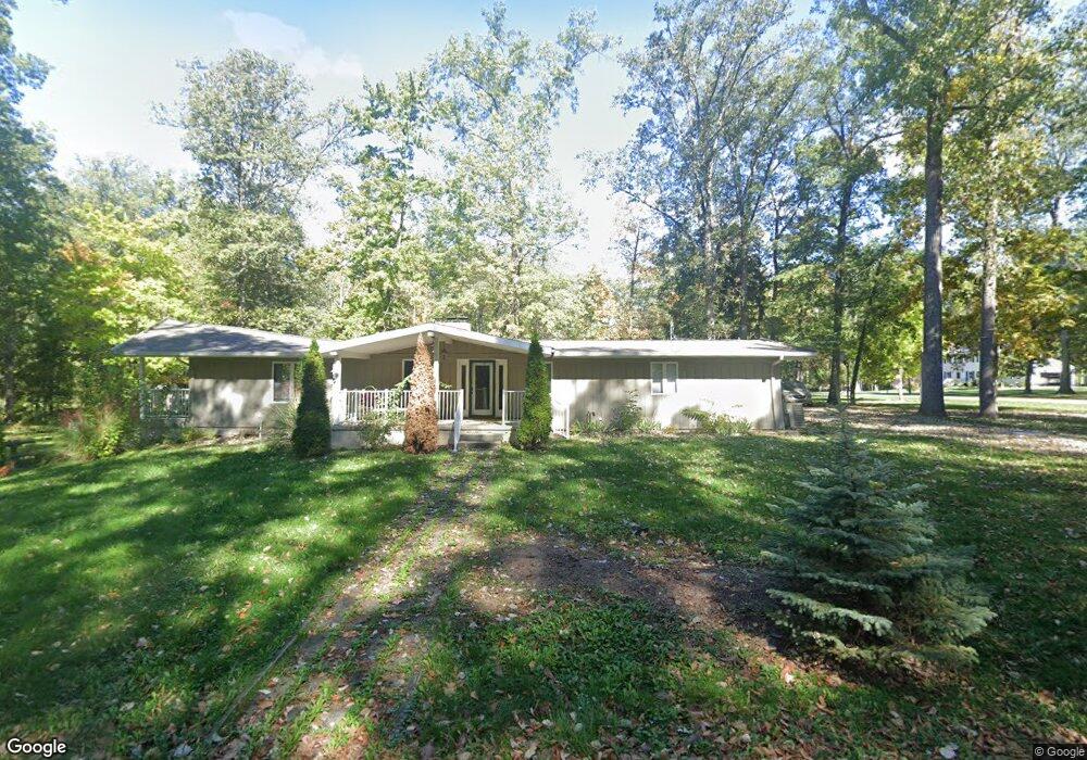 1380 Forest Dr, Lima, OH 45805 - photo 1