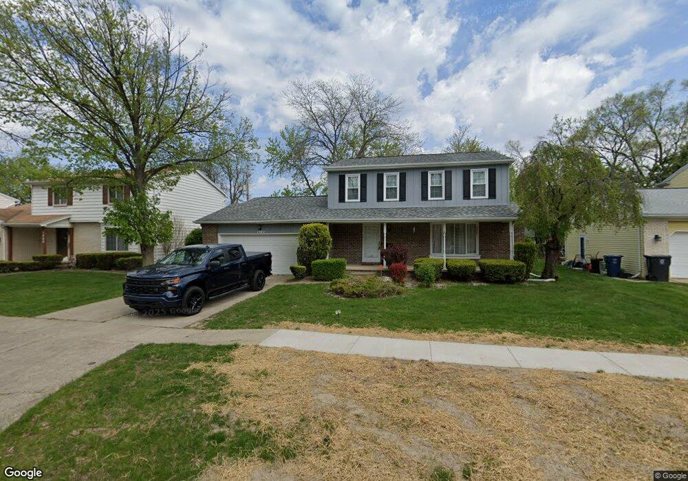 1902 Laurel Oak Dr, Flint, MI 48507 - photo 1