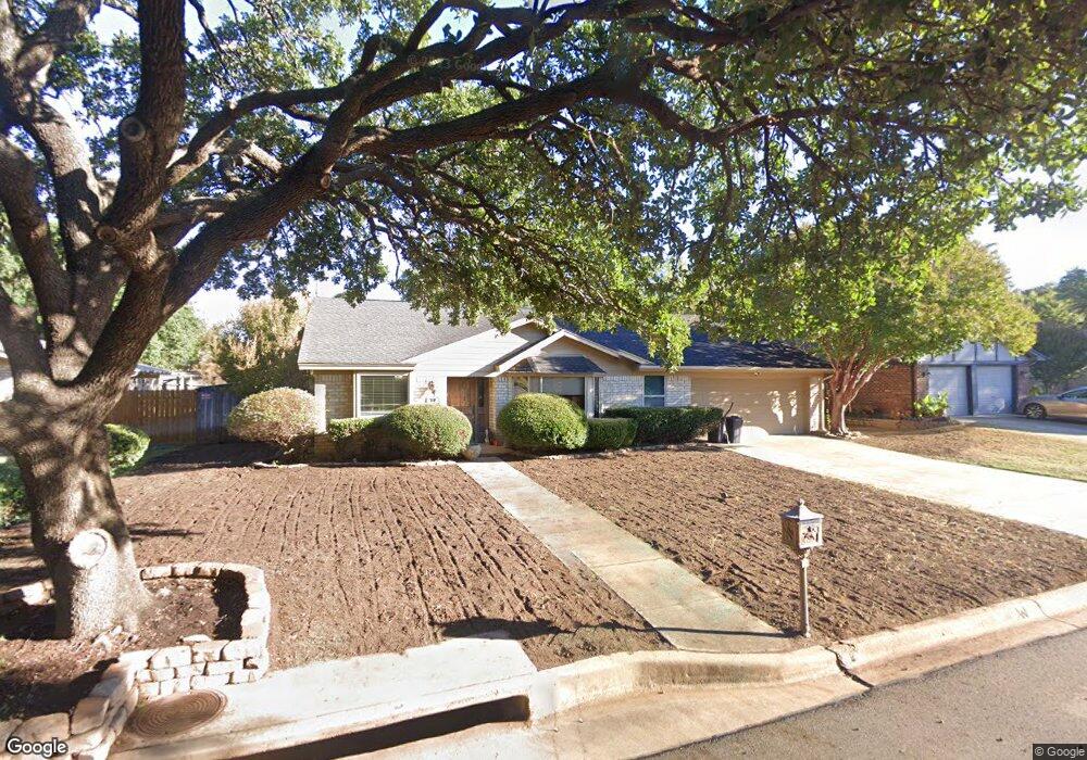 740 Aspen Ct, Hurst, TX 76054 - photo 1