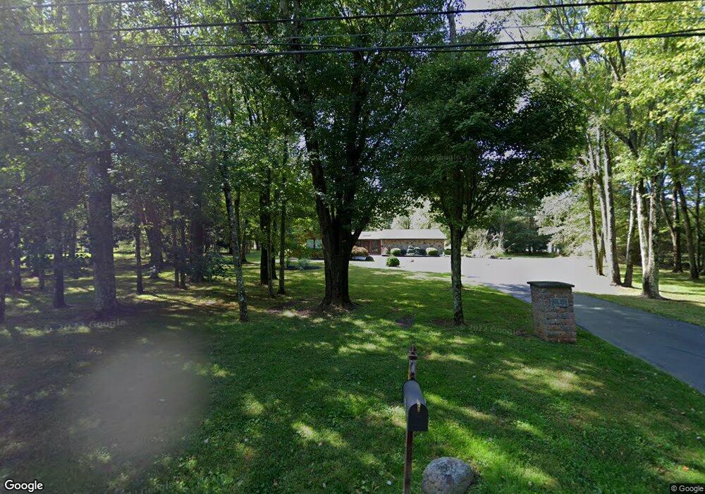 8 Forty Oaks Rd, Whitehouse Station, NJ 08889 - photo 1