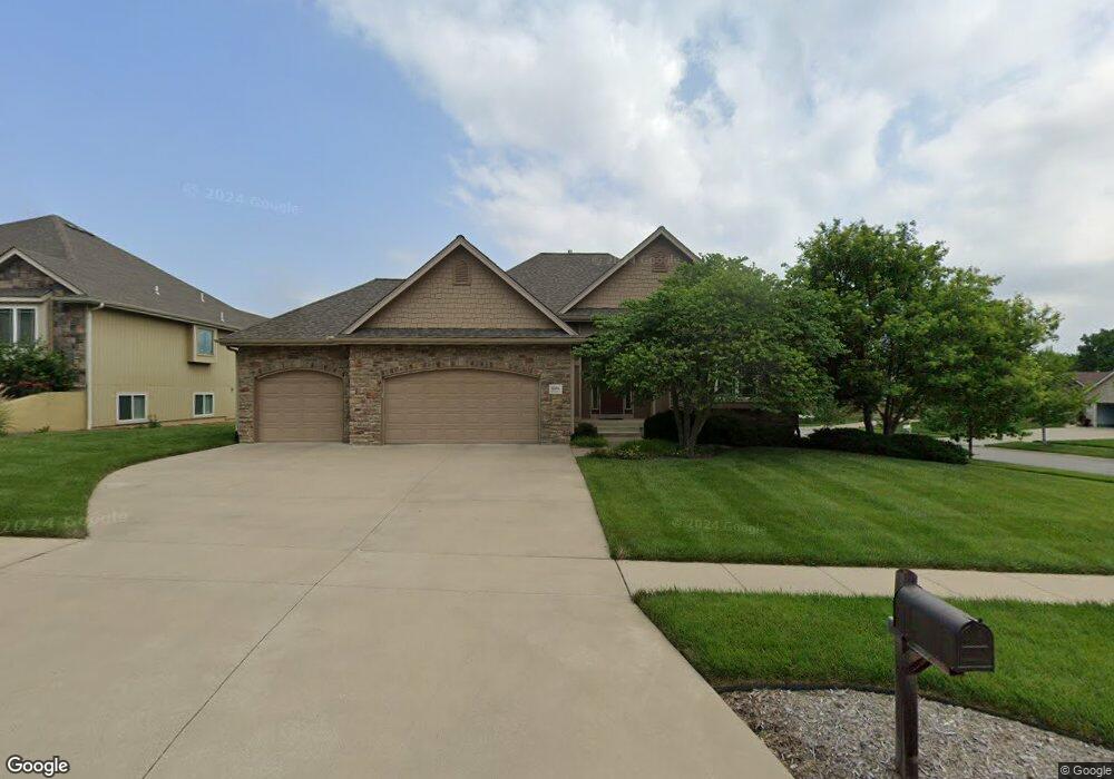6304 SW 42nd Cir, Topeka, KS 66610 - photo 1