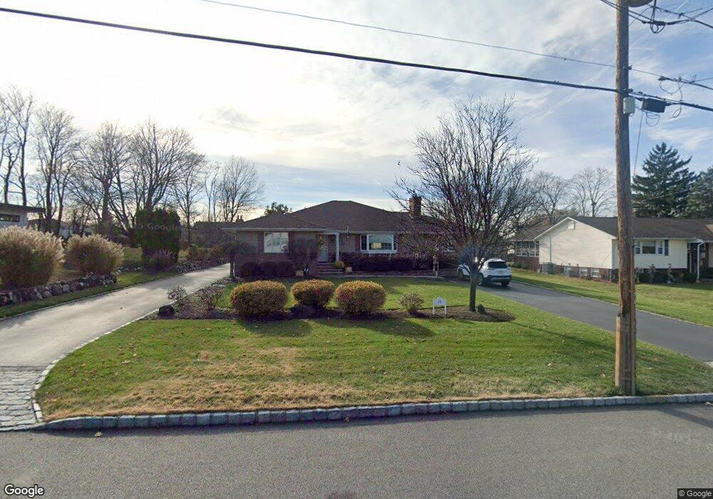 15 Eberhardt Rd, East Hanover, NJ 07936 - photo 1