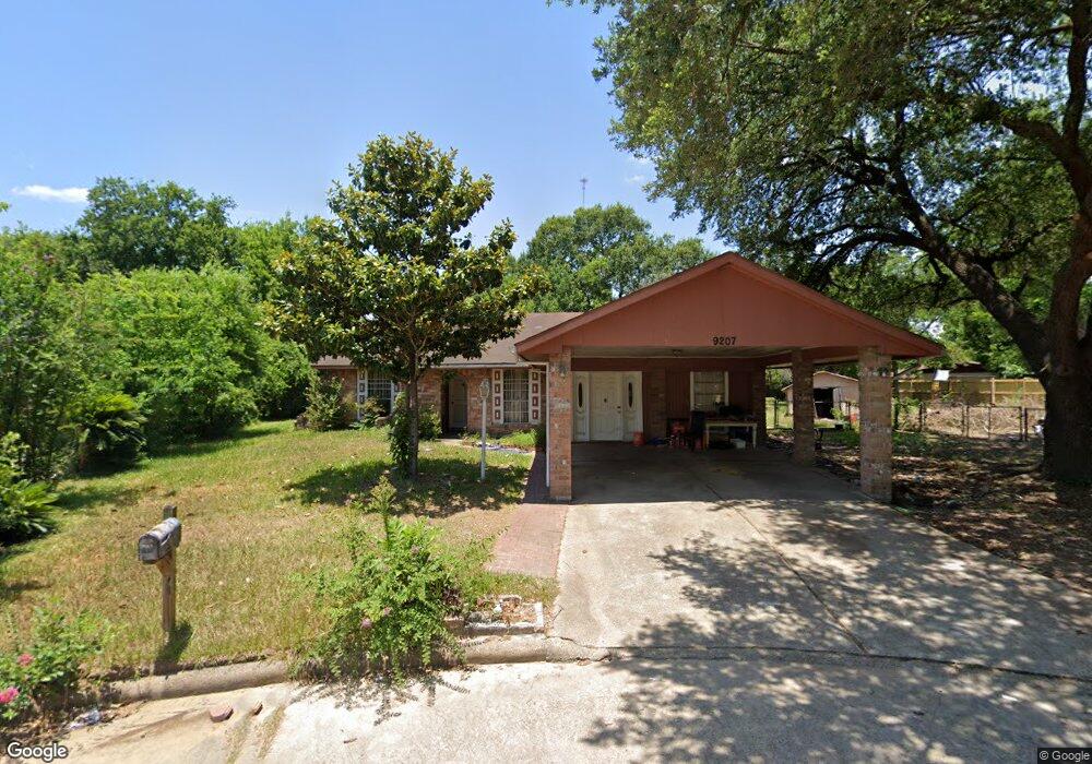 9207 Bedworth Ln, Houston, TX 77088 - photo 1