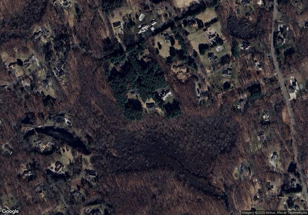 9 Pinefield Ln, Weston, CT 06883 - photo 1