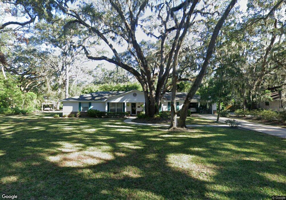 220 Peachtree St, Saint Simons Island, GA 31522 - photo 1