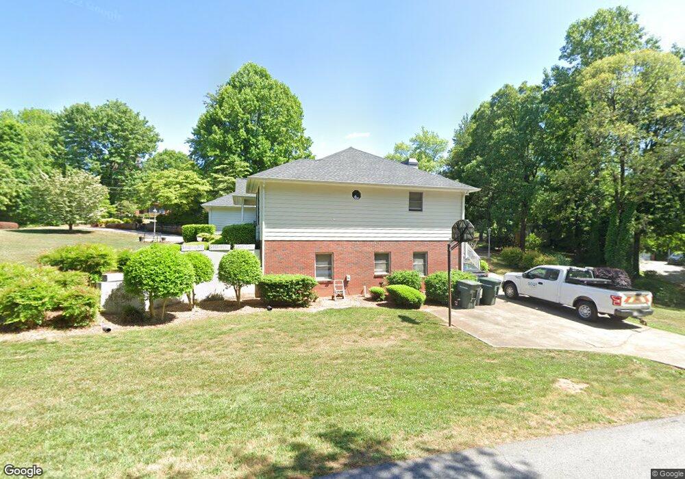 605 Chenocetah Dr, Cornelia, GA 30531 - photo 1