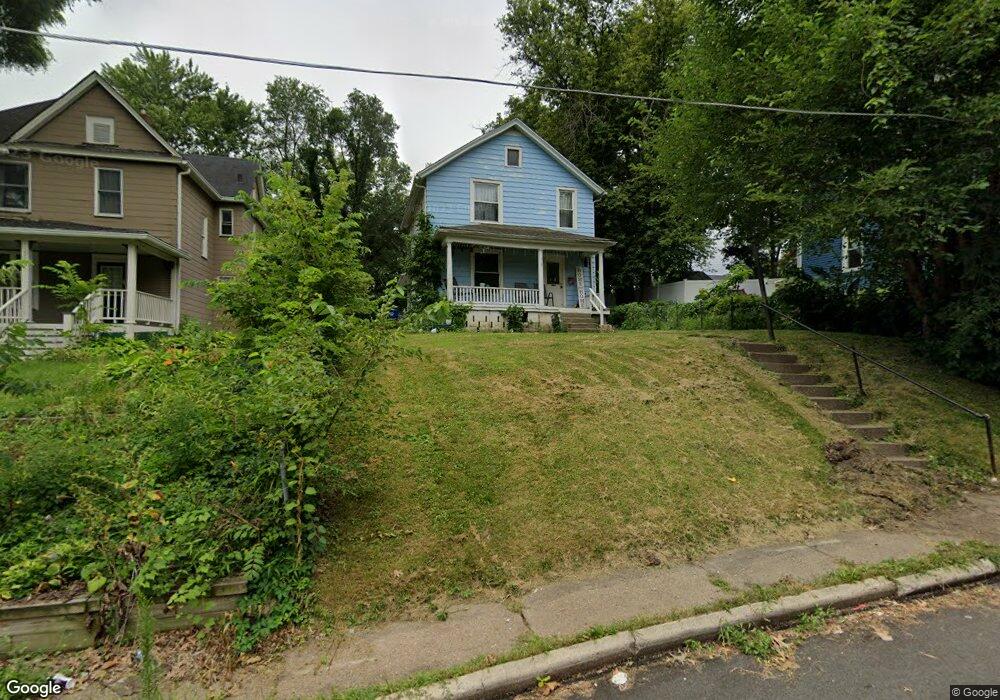 317 E 13th St, Davenport, IA 52803 - photo 1
