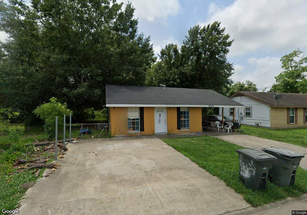 1724 Clover Dr, Lake Charles, LA 70607 - photo 1