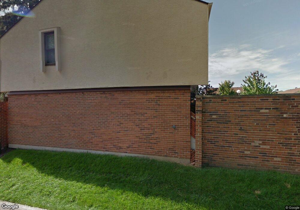 1773 Willoway Cir N unit 1773, Columbus, OH 43220 - photo 1