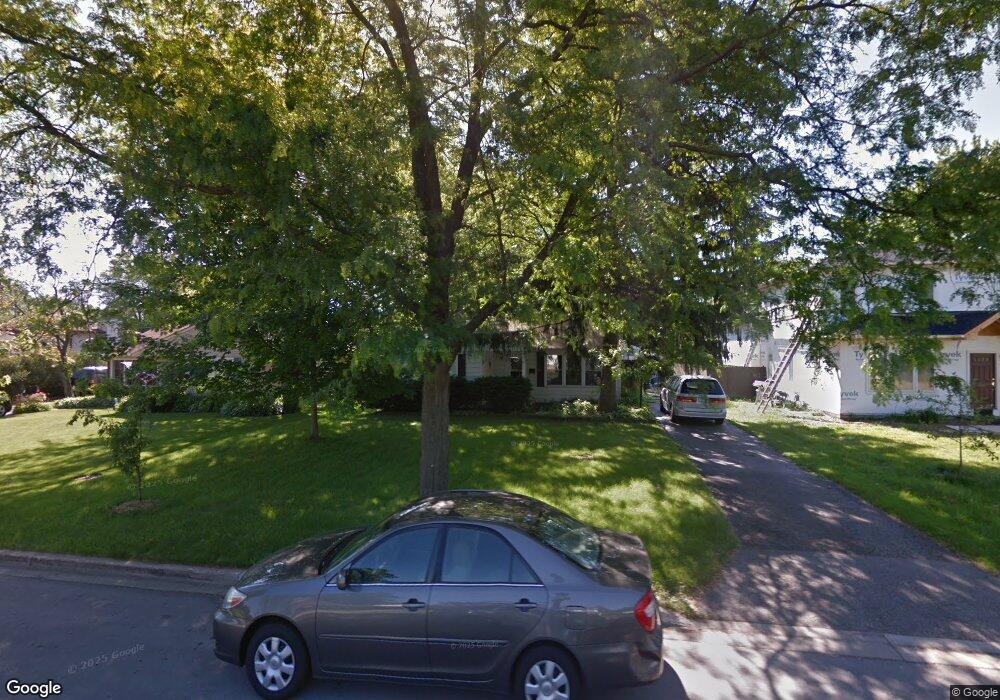 2302 Bluebird Ln, Rolling Meadows, IL 60008 - photo 1