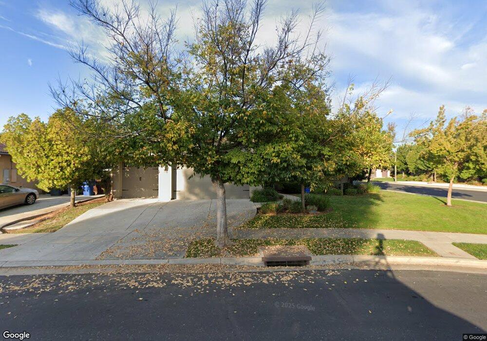 3295 Bellaire Ave, Clovis, CA 93619 - photo 1