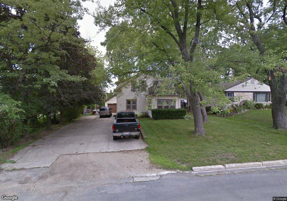 W169N9110 Goode Ave, Menomonee Falls, WI 53051 - photo 1