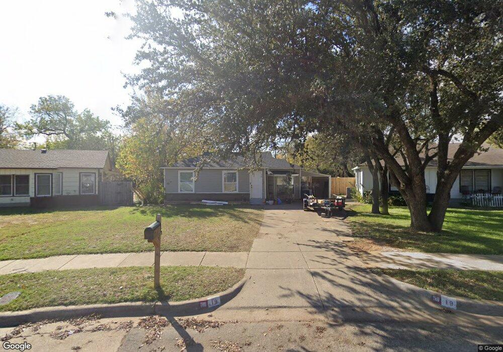 19 Donald Ct, Hurst, TX 76053 - photo 1