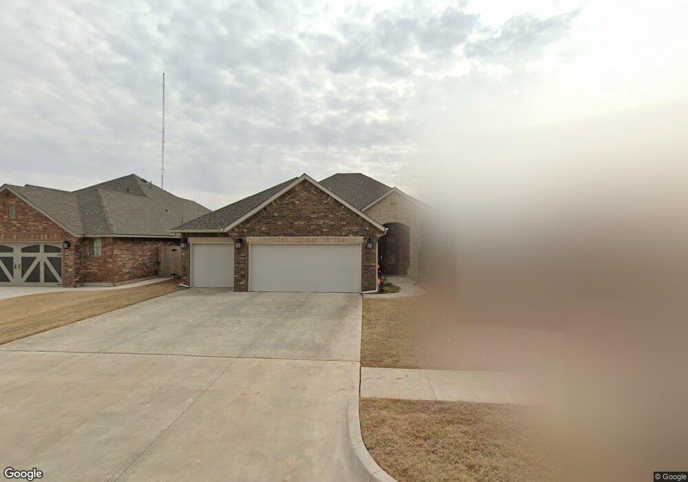 1900 NE 25th St, Moore, OK 73160 - photo 1