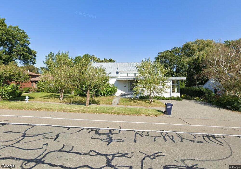 161 Grove St, Cambridge, MA 02138 - photo 1