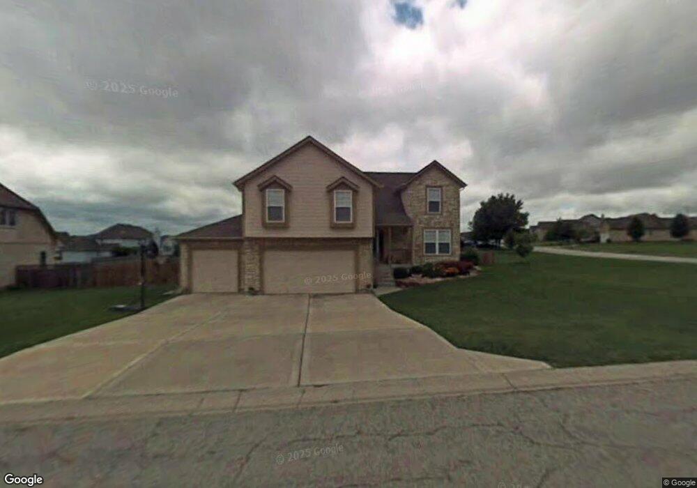 1311 Cedar Ridge Cir, Raymore, MO 64083 - photo 1