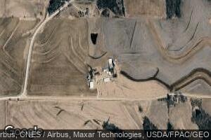 1722 Jeff Davis Dr, Monona, IA 52159