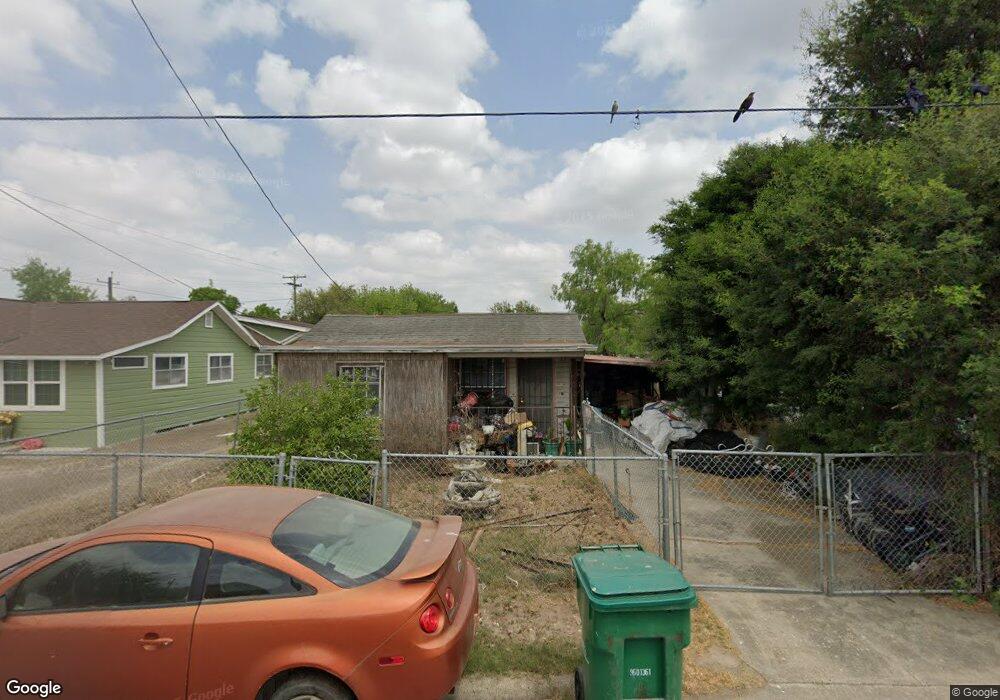 821 E Dreyer St, Pharr, TX 78577 - photo 1