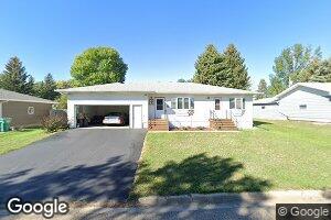 645 2nd St NE, Garrison, ND 58540