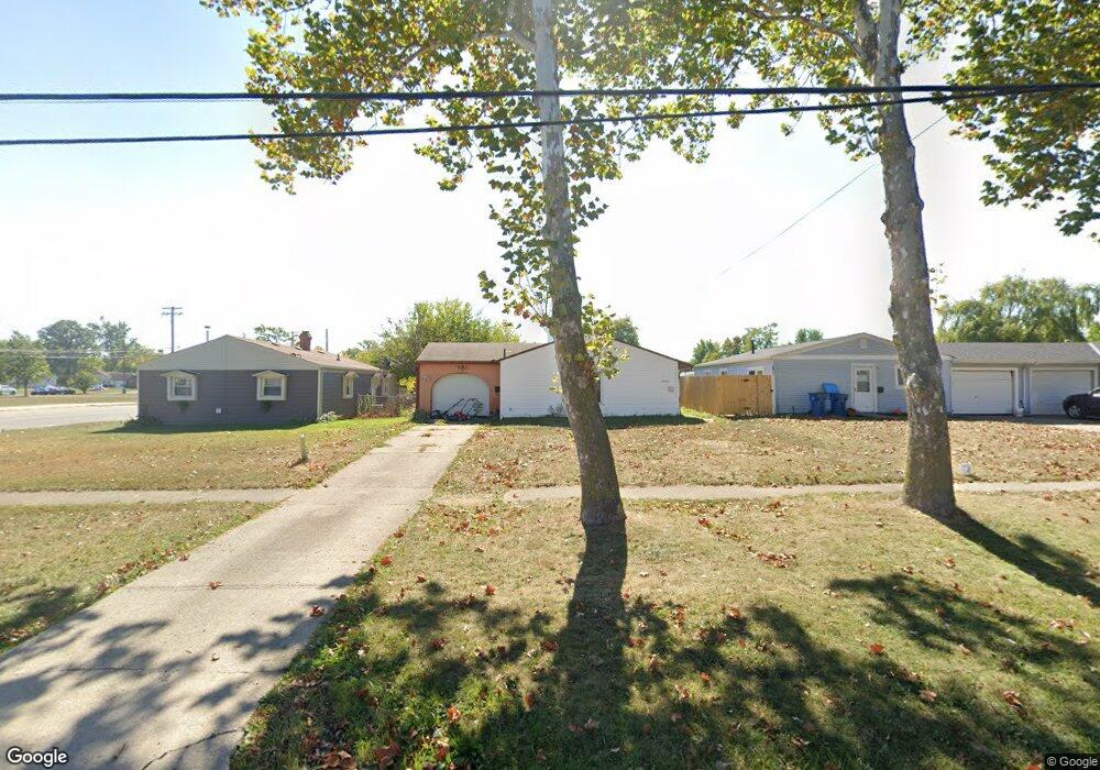 1566 E 31st St, Lorain, OH 44055 - photo 1