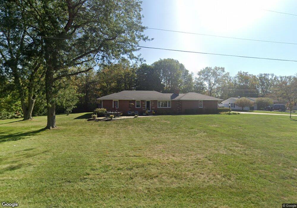 2539 Elmview Dr, Lima, OH 45806 - photo 1