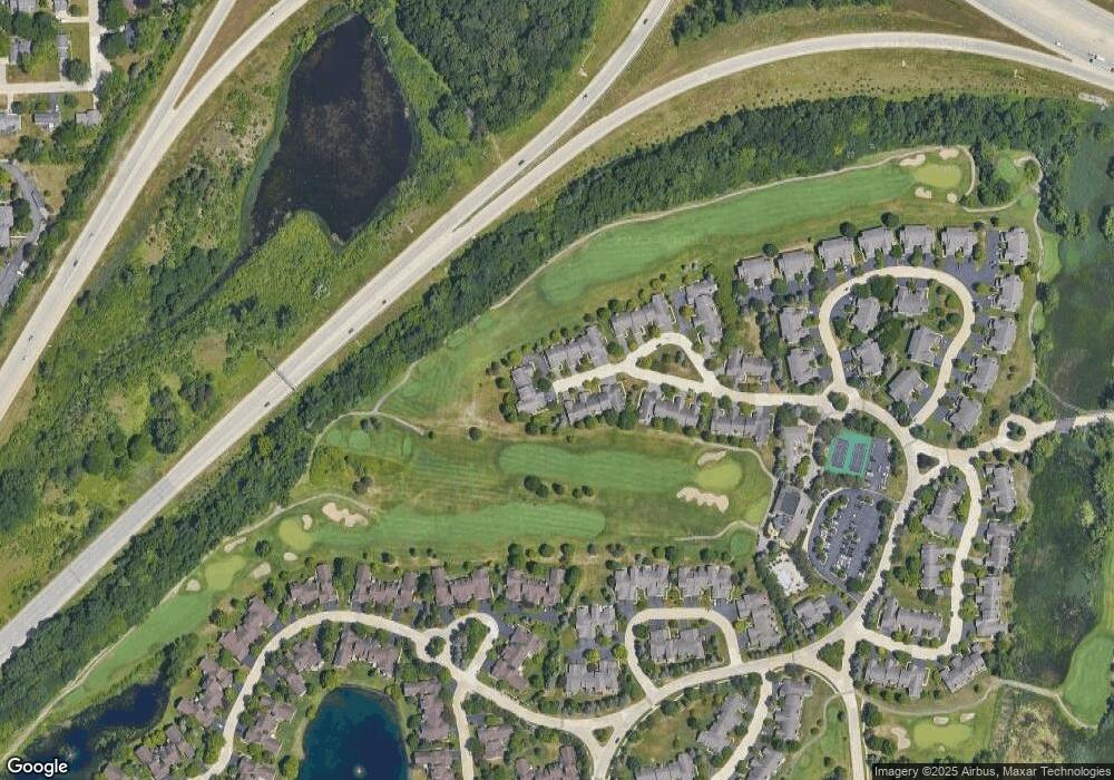 688 Upper Scotsborough Way unit 223, Bloomfield Hills, MI 48304 - photo 1