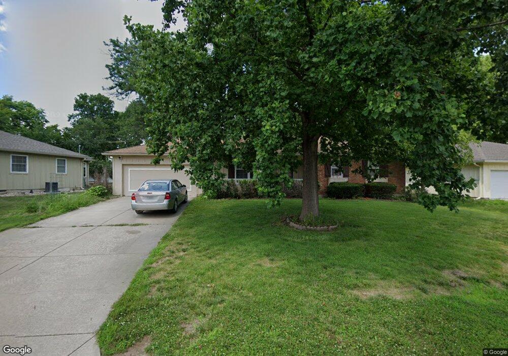 11308 W 71st St, Shawnee, KS 66203 - photo 1