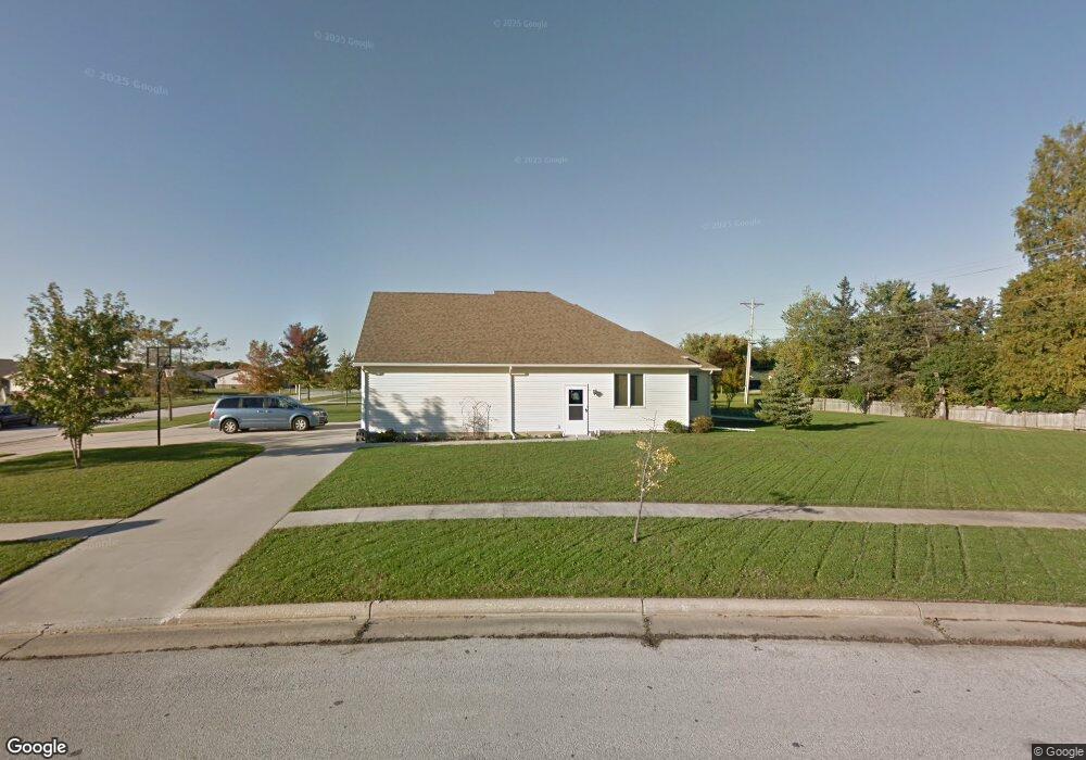 400 Woodpointe Dr, Woodville, OH 43469 - photo 1