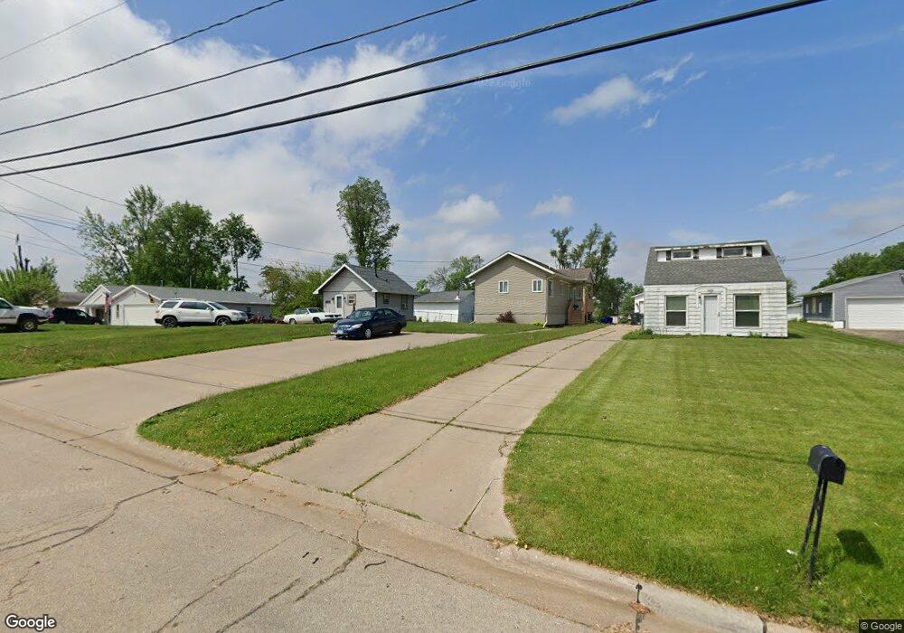 2478 Fruitland Blvd SW, Cedar Rapids, IA 52404 - photo 1