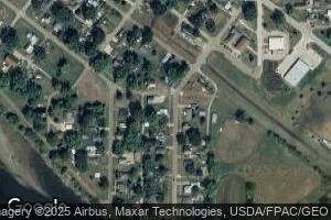 403 1st St, Eldon, IA 52554