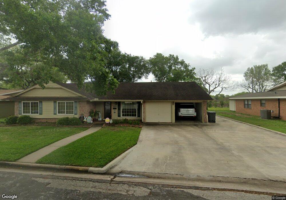 2808 Del Monte Ave, Bay City, TX 77414 - photo 1