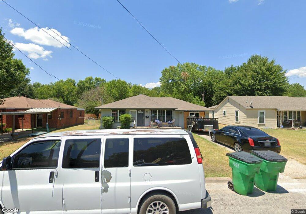 1015 Gladney St, Gainesville, TX 76240 - photo 1