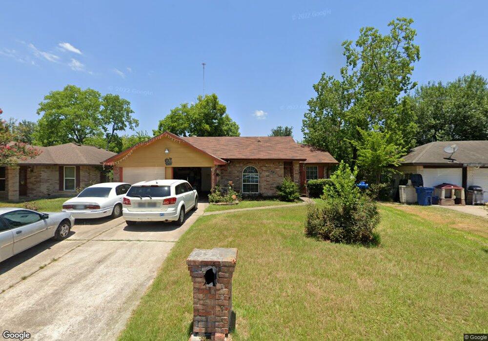 2150 Twinbrooke Dr, Houston, TX 77088 - photo 1