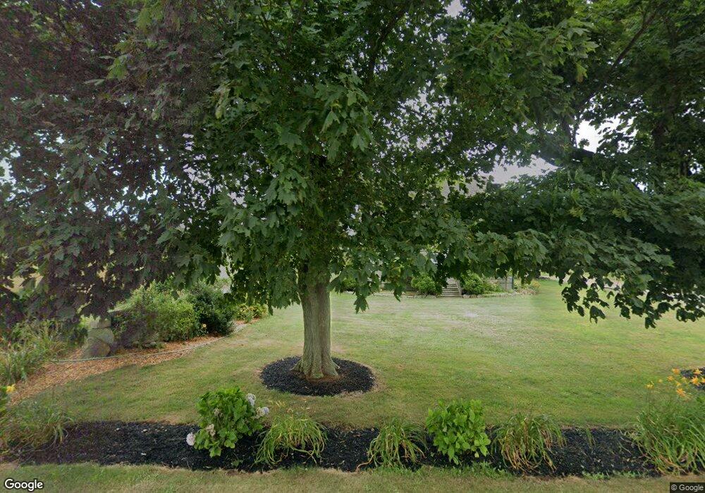 368 Horseneck Rd, South Dartmouth, MA 02748 - photo 1