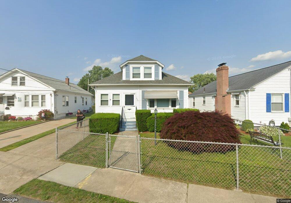 237 Flint Ave, Cranston, RI 02910 - photo 1