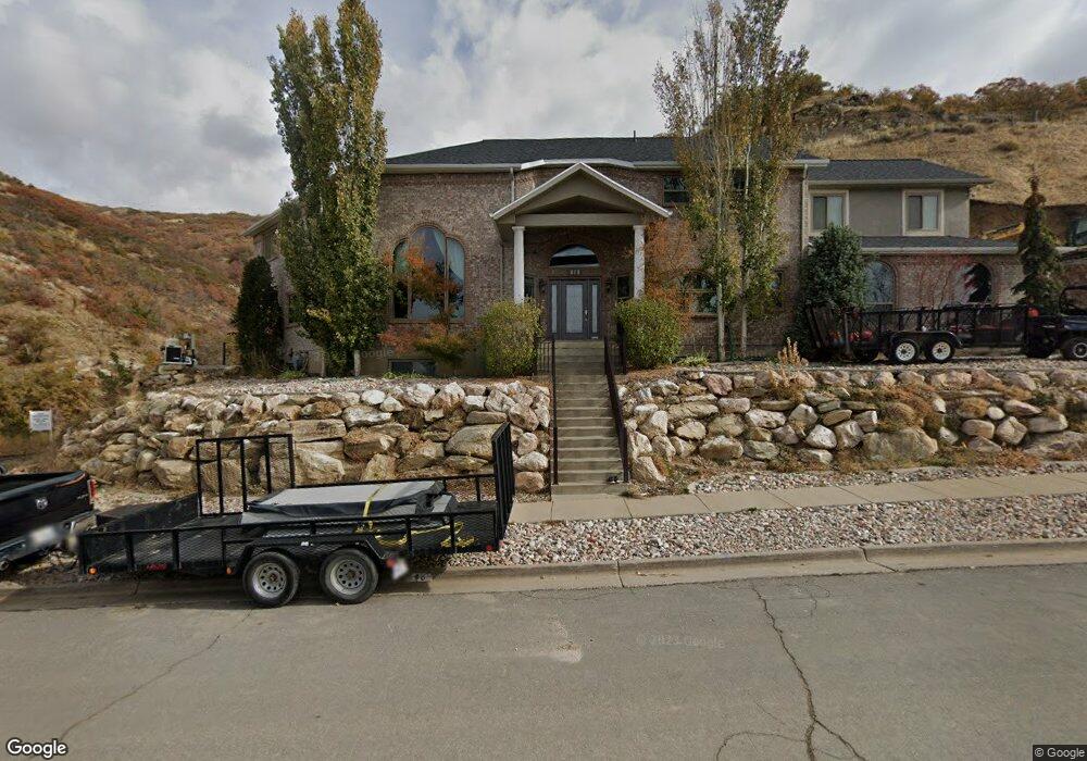 818 N Eagle Ridge Dr, Bountiful, UT 84010 - photo 1