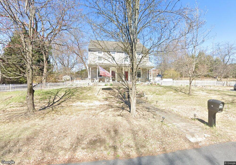 10 W Berton St, Reading, PA 19605 - photo 1