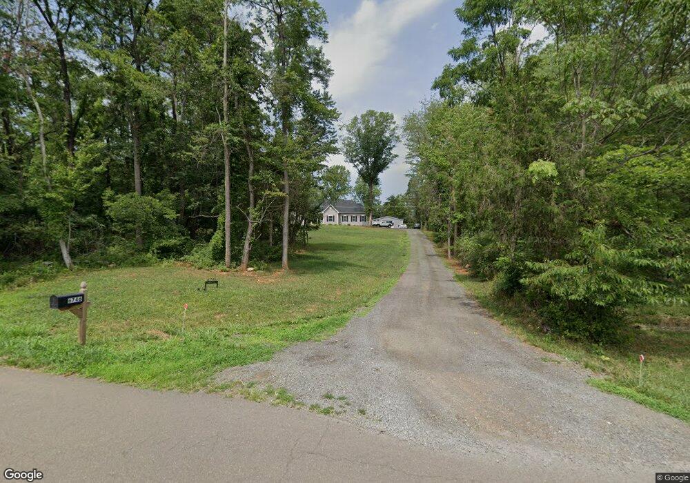 6746 Chestnut Oak Ln, Warrenton, VA 20187 - photo 1