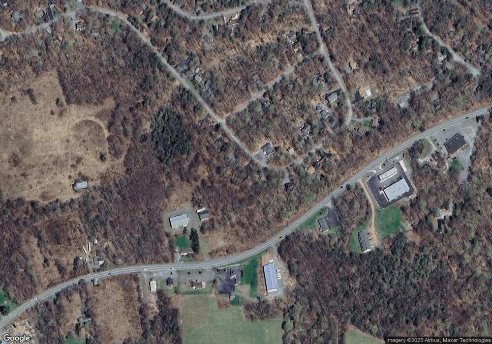 87 Parkwood Dr, Hamlin, PA 18427 - photo 1