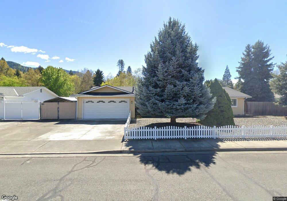 1793 Axtell Dr, Grants Pass, OR 97527 - photo 1