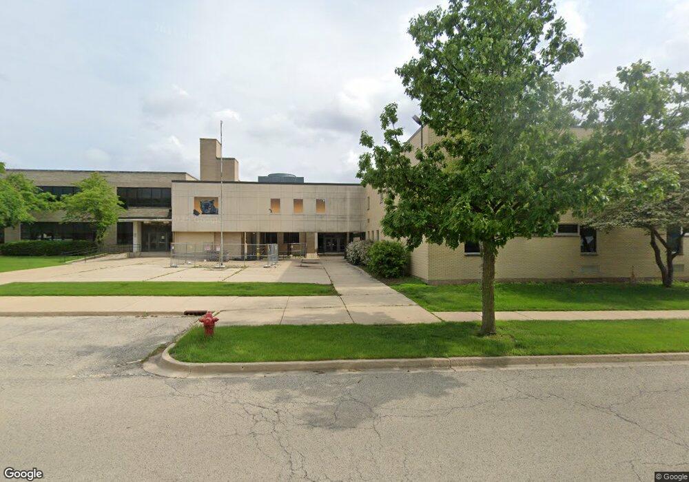 61 Franklin St, Oswego, IL 60543 - photo 1